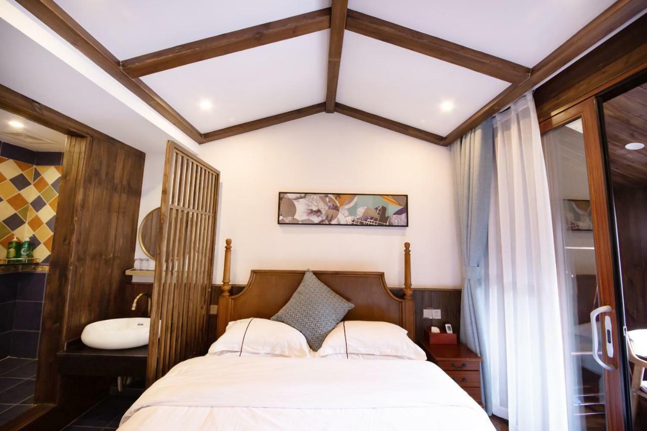 Fenghuang Slowly Time Inn Экстерьер фото