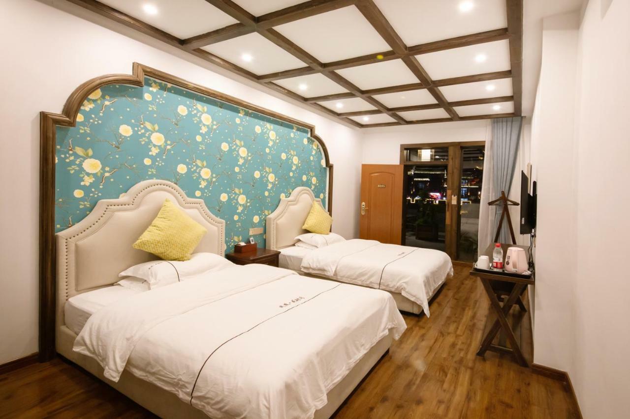 Fenghuang Slowly Time Inn Экстерьер фото